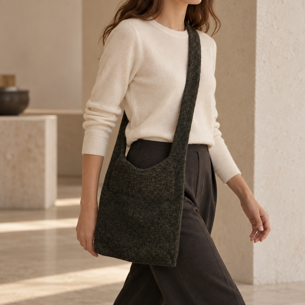 Inis Meain 100% Alpaca Felt Knit Crossbody Bag Green Ireland NWT
